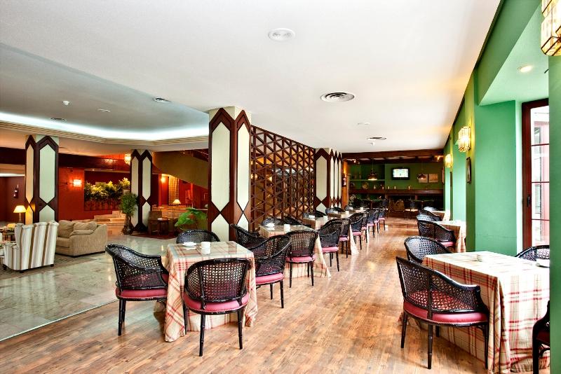Hospedium Hotel Europa Centro Magaz De Pisuerga Exterior foto