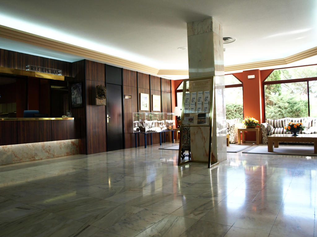 Hospedium Hotel Europa Centro Magaz De Pisuerga Exterior foto